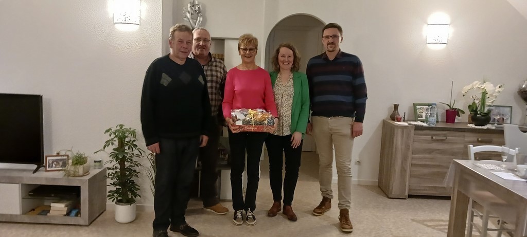 Irmgard, Le maire Peter et ses adjoints